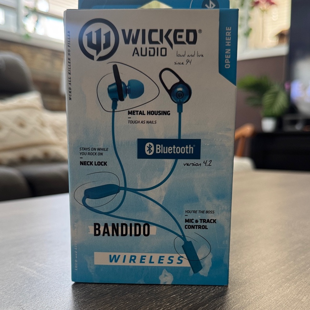 Wicked Audio Bandido Wireless Earbuds
